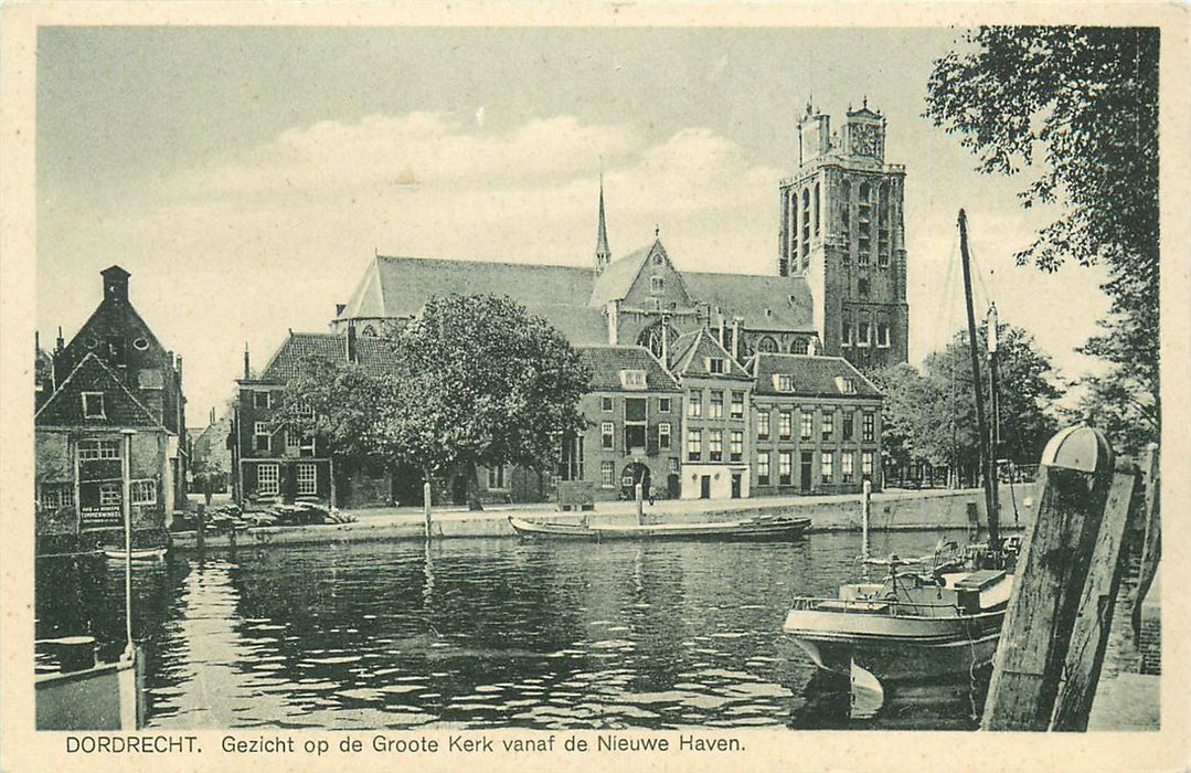 Dordrecht Groote Kerk vanaf de Nieuwe Haven