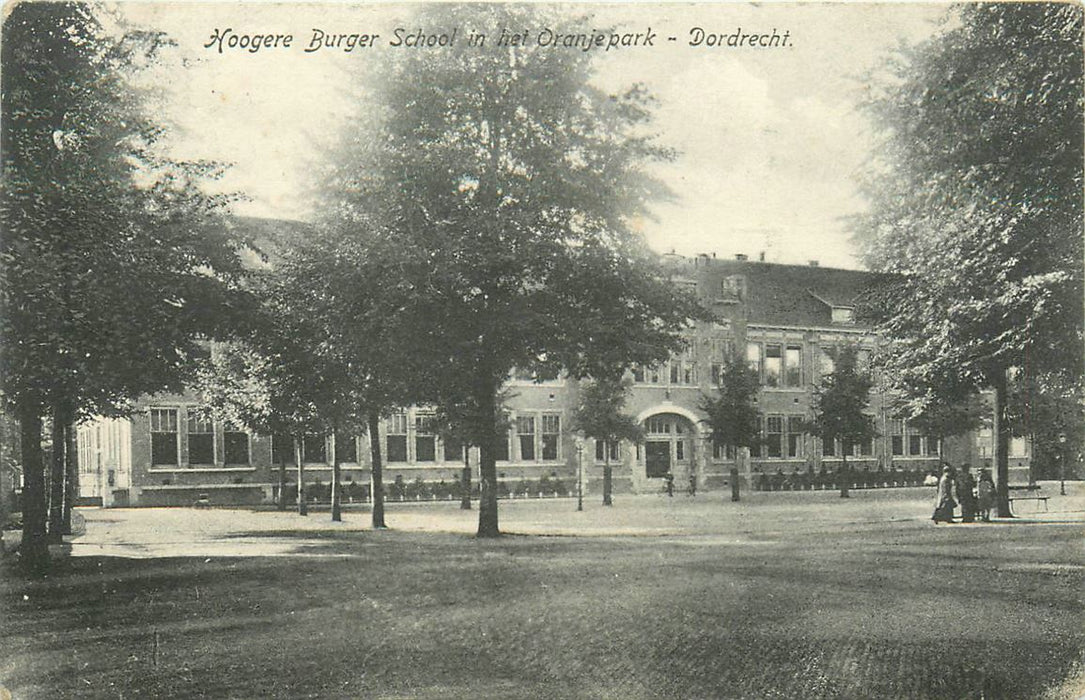 Dordrecht Hoogere Burger School in het Oranjepark