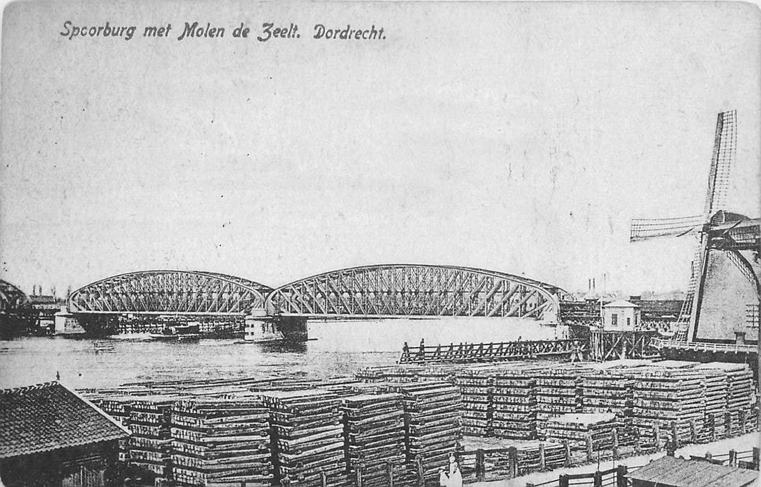 Dordrecht Spoorbrug met Molen de Zeelt