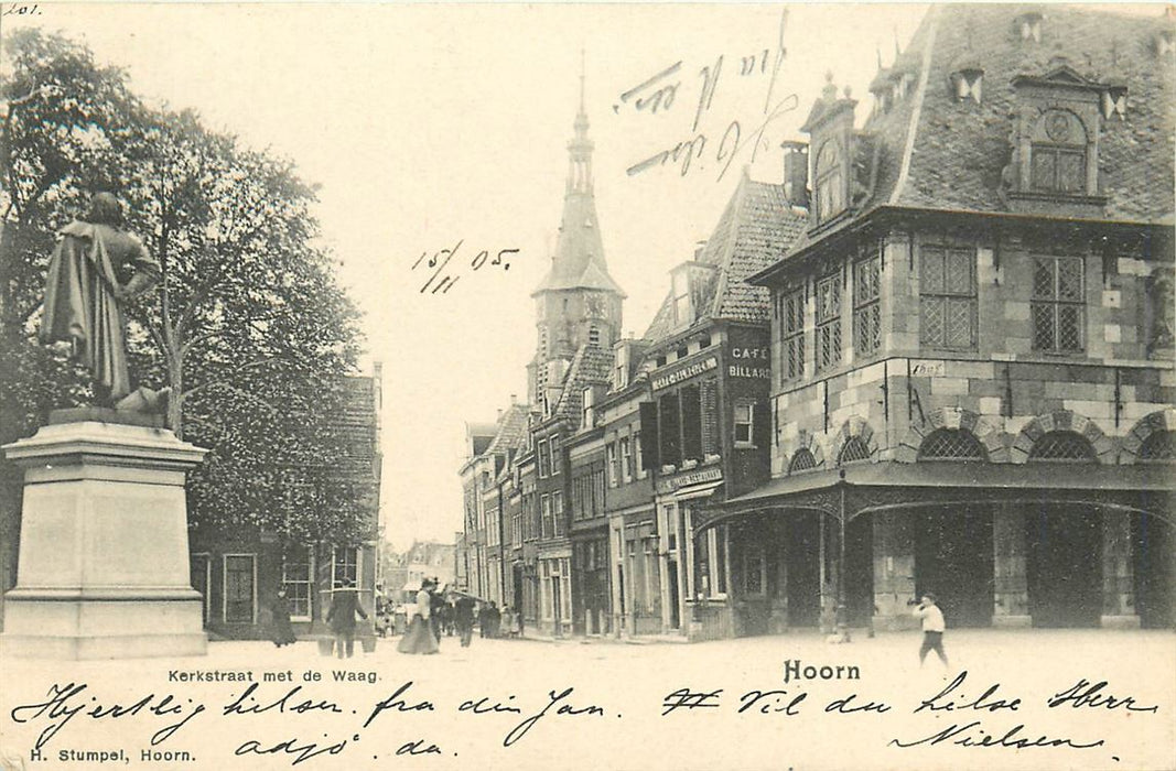 Hoorn Kerkstraat met de Waag