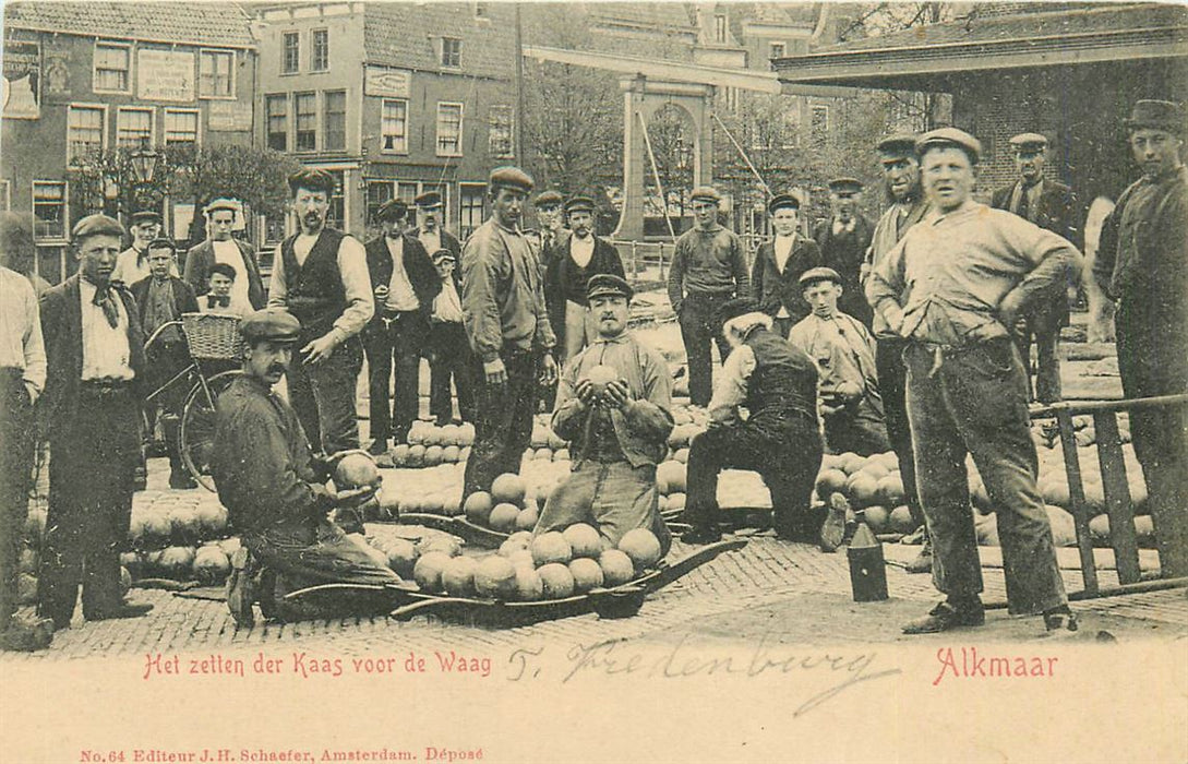 Alkmaar Het zetten der Kaas voor de Waag