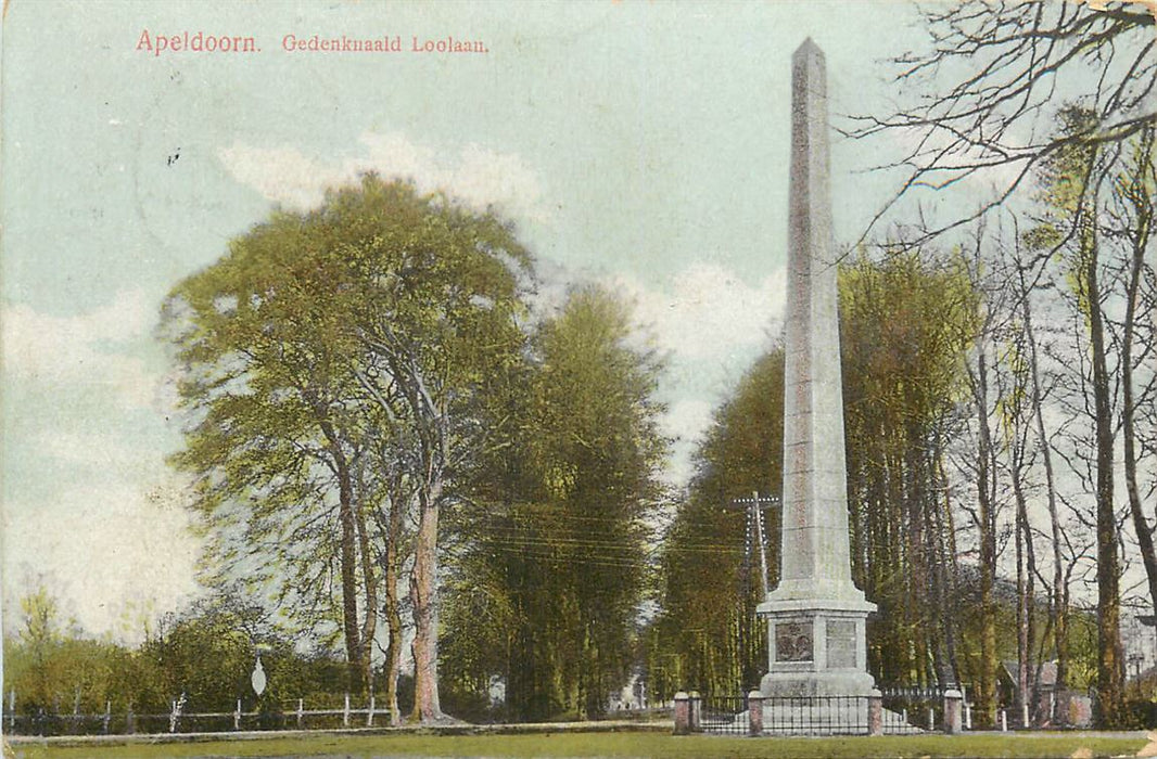 Apeldoorn Gedenknaald Loolaan