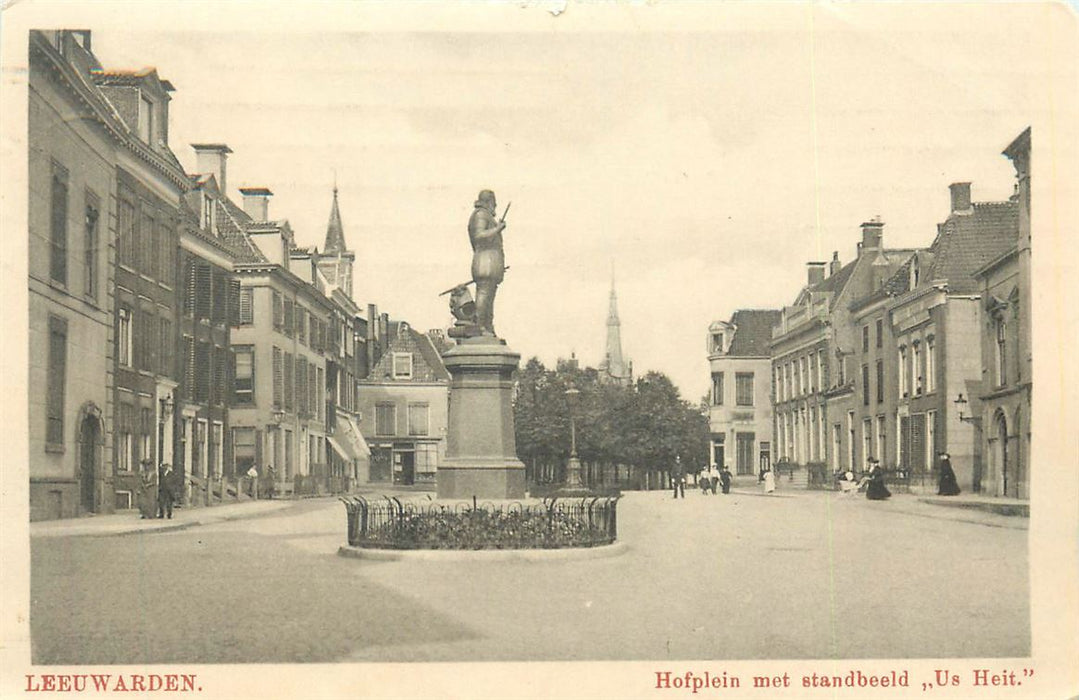 Leeuwarden Hofplein Standbeeld Us Heit