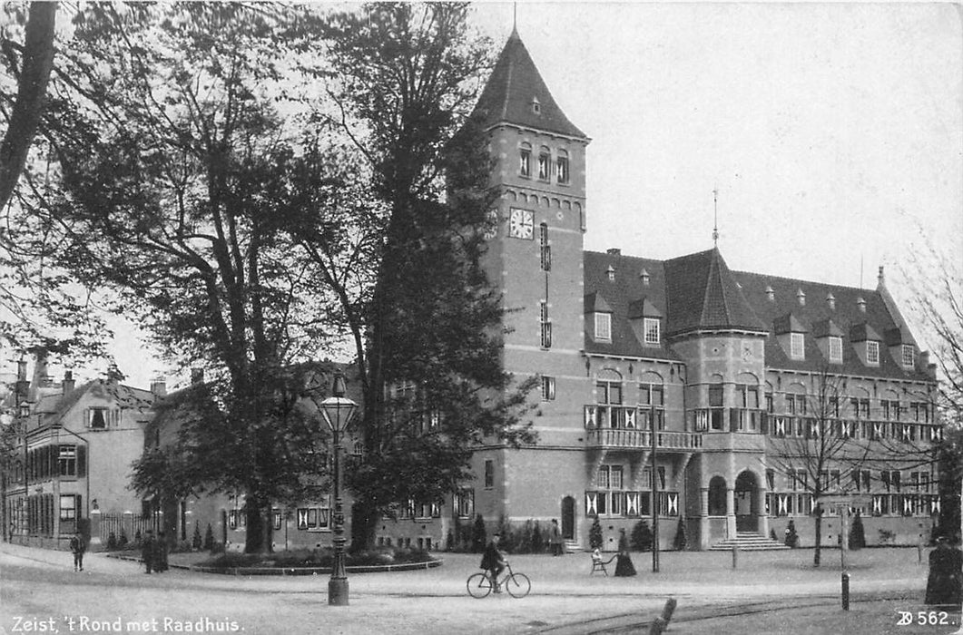 Zeist t Rond met Raadhuis