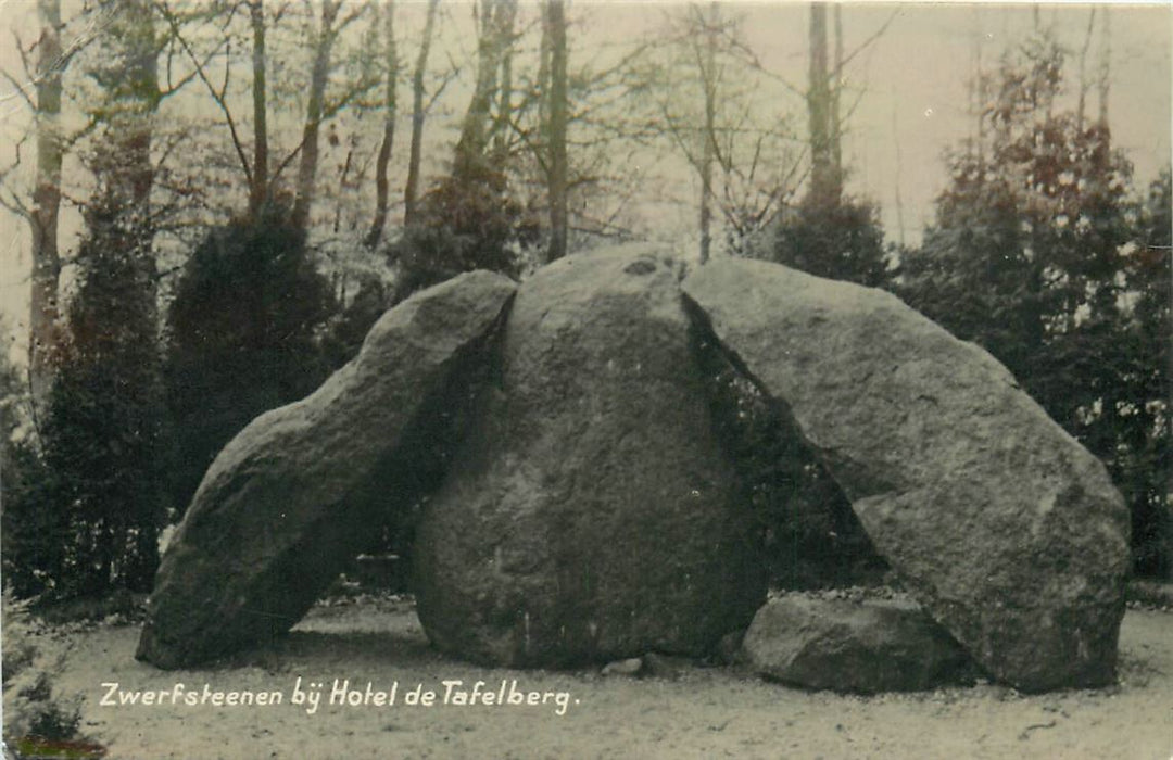 Oosterbeek Zwerfstenen bij Hotel de Tafelberg