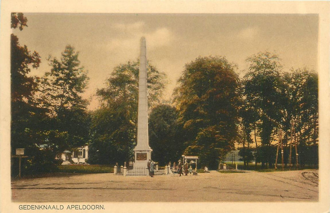 Apeldoorn Gedenknaald