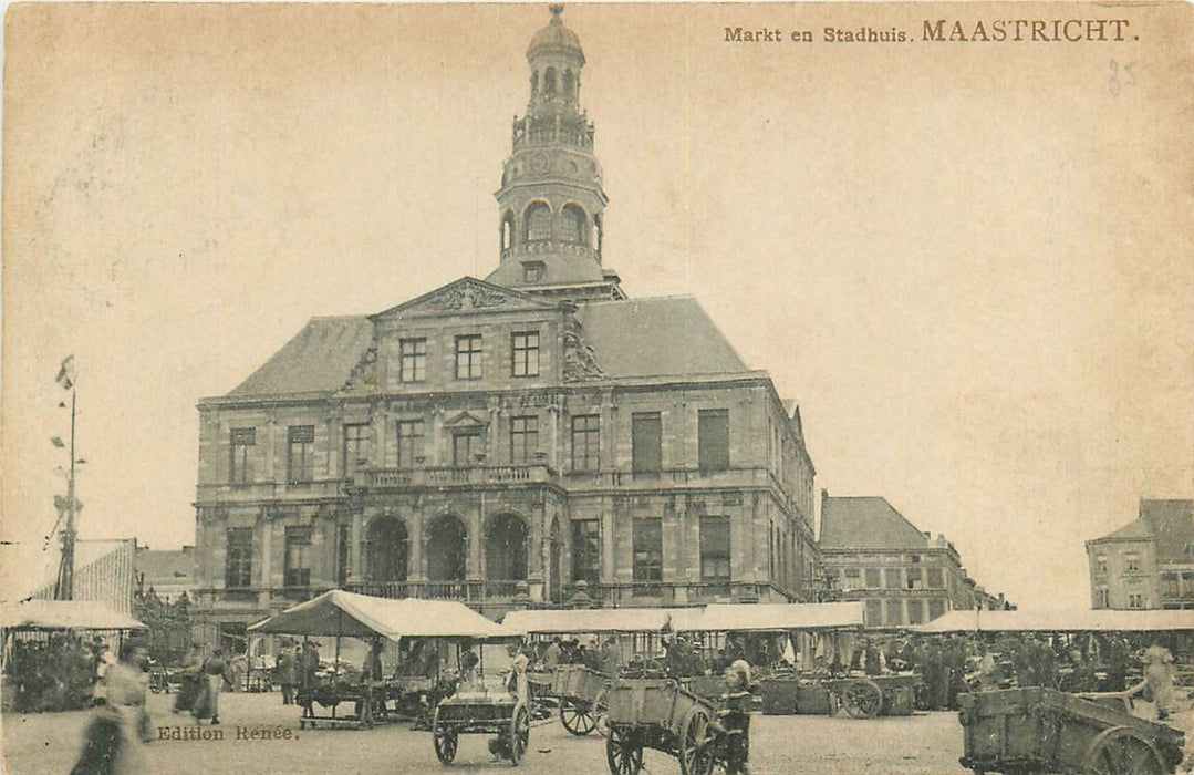 Maastricht Markt met Stadhuis