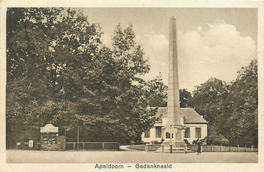 Apeldoorn Gedenknaald