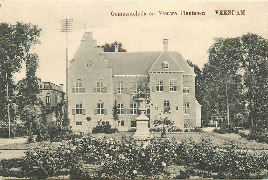 Veendam Nieuwe Plantsoen Gemeentehuis