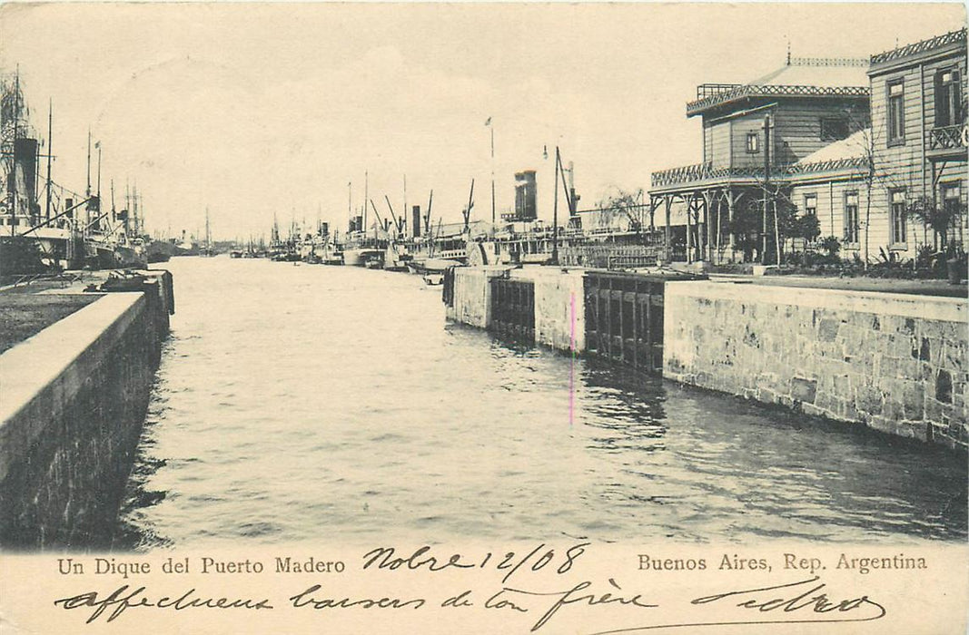 Buenos Aires Un Dique del Puerto Madero