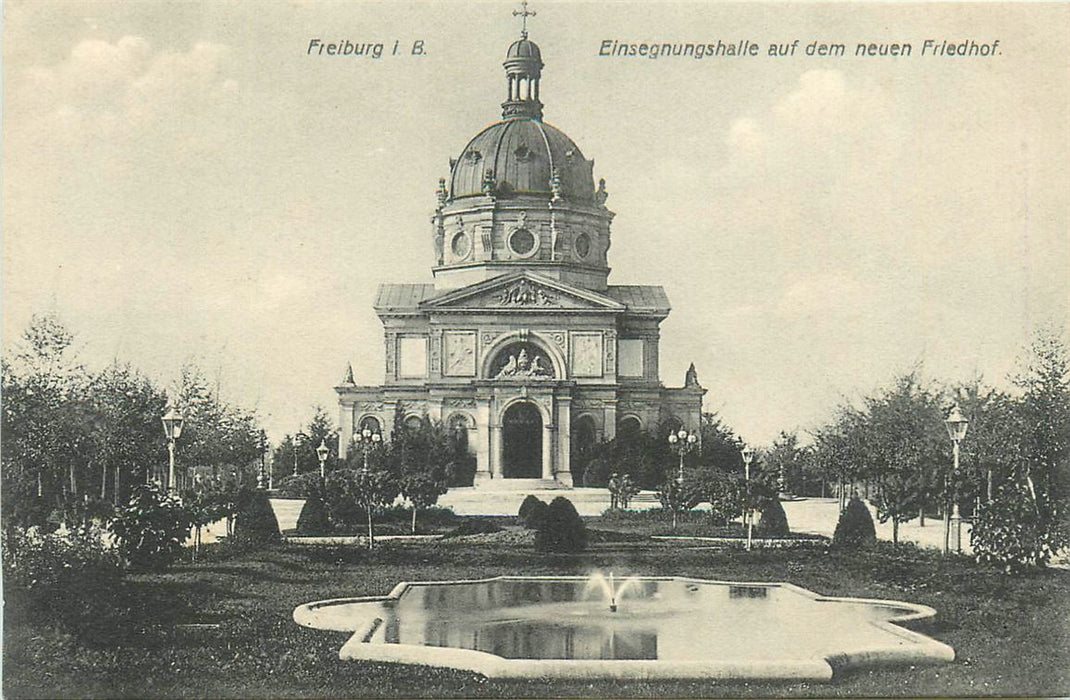 Freiburg i B Einsegnungshalle