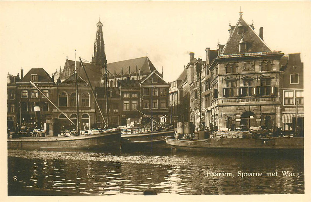 Haarlem Spaarne met Waag