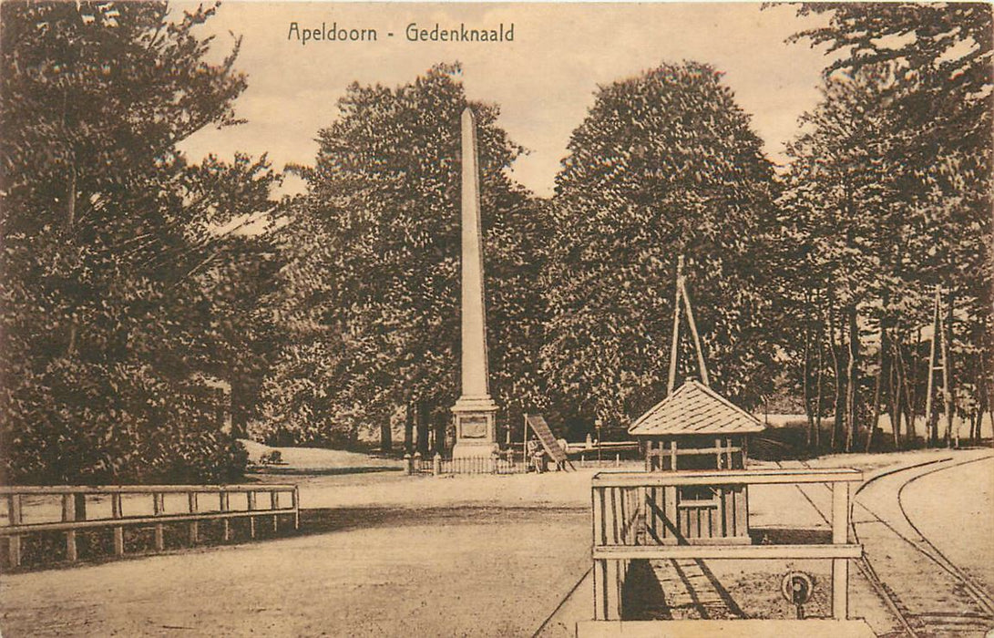 Apeldoorn Gedenknaald