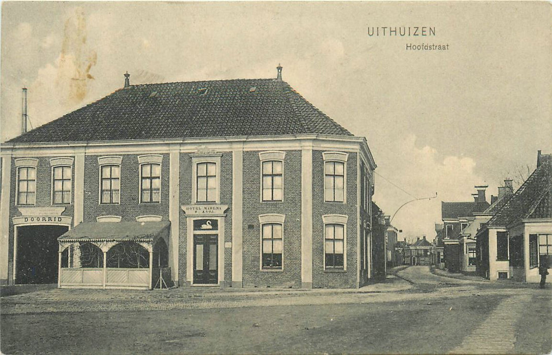 Uithuizen Hoofdstraat