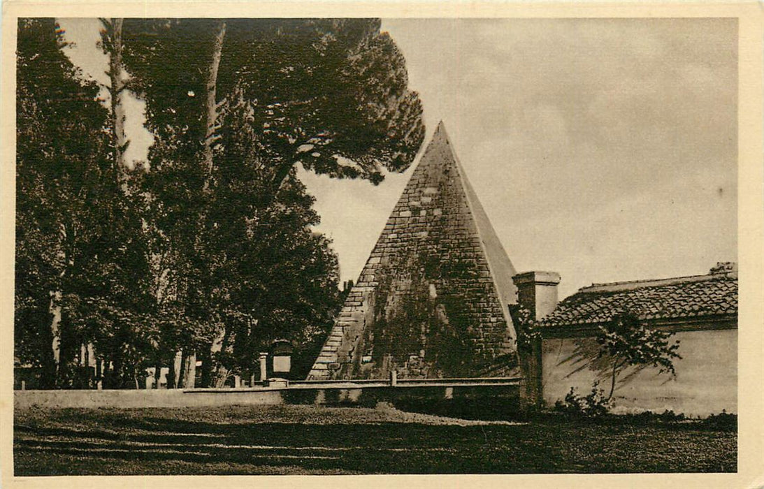 Roma Piramide di Calo Cestio