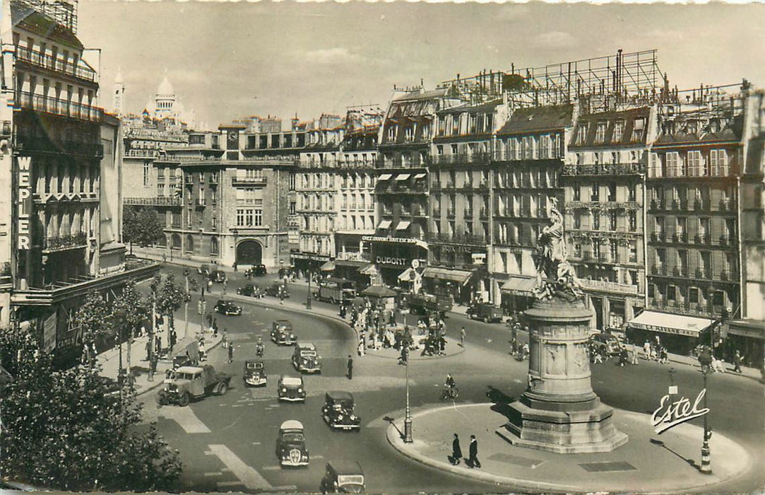Paris La Place Clichy