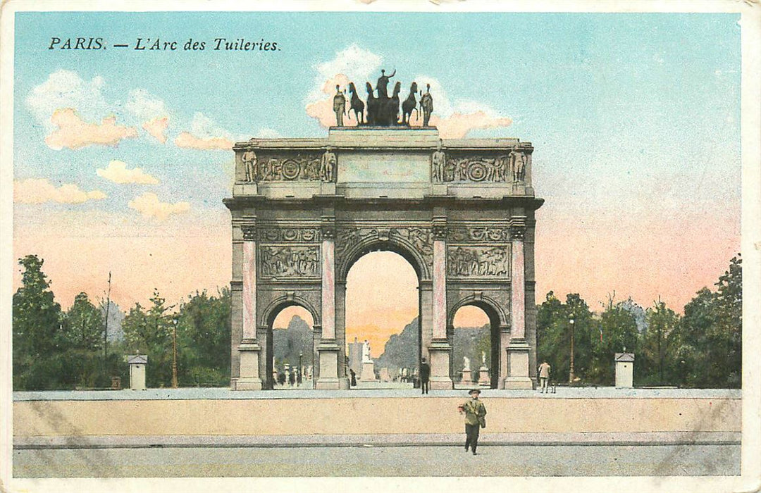 Paris Arc des Tuileries