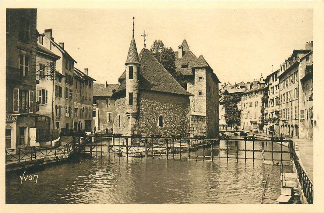 Annecy Palais de l Isle