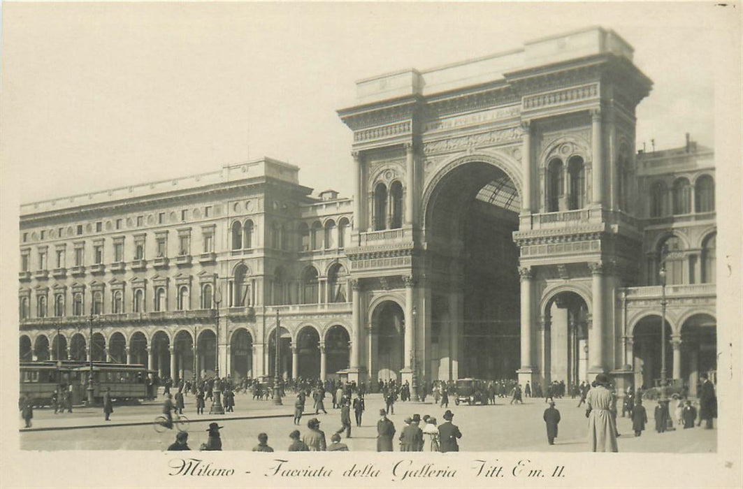 Milano Galleria Vitt Em II