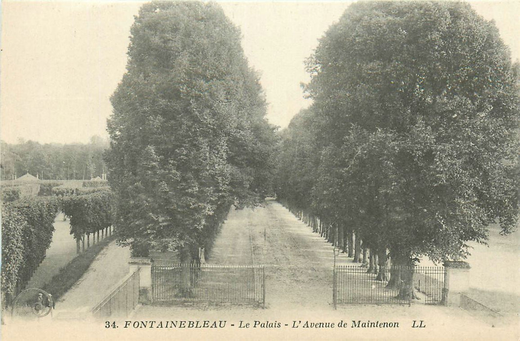 Fontainebleau Palais