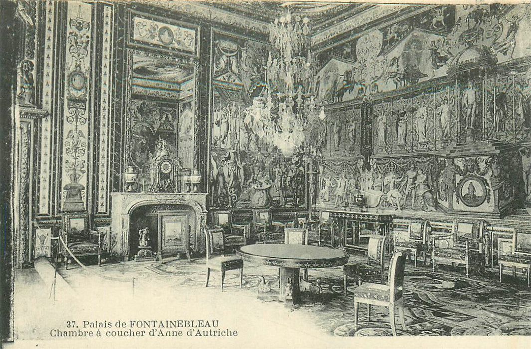 Fontainebleau Palais
