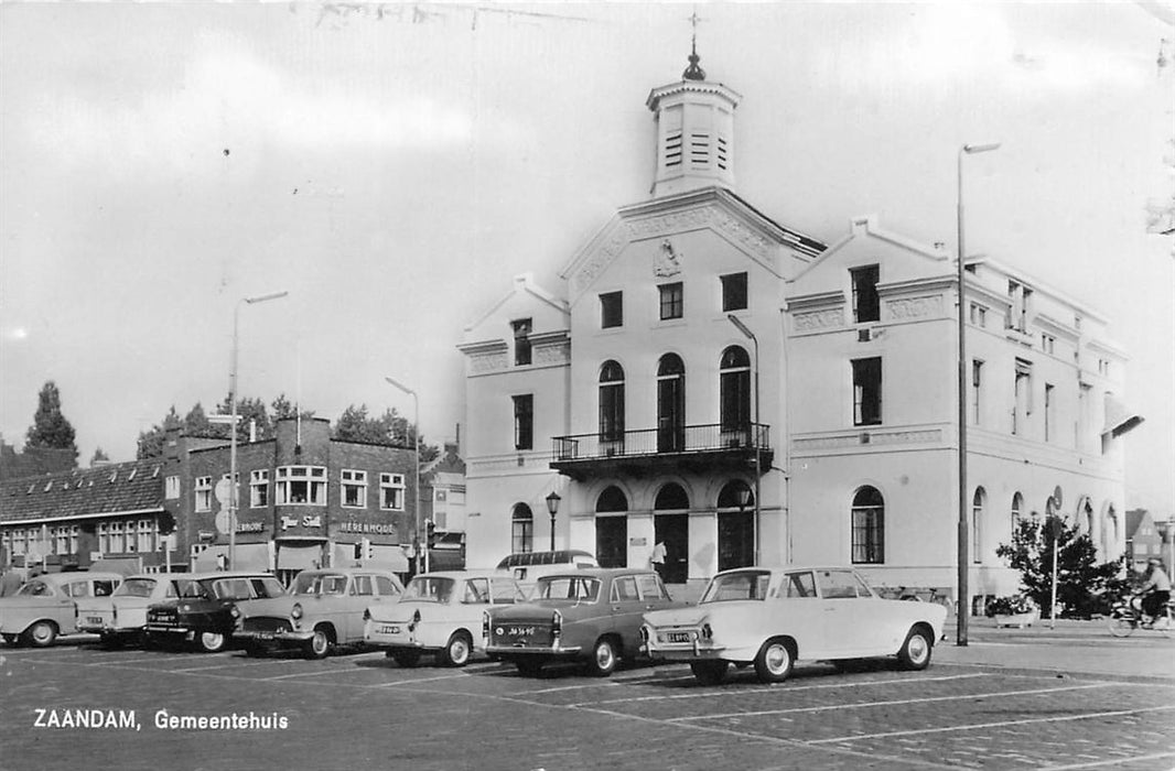 Zaandam Gemeentehuis