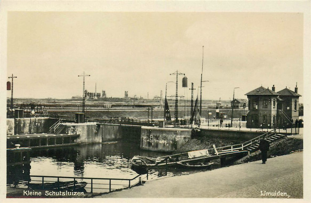 Ijmuiden Kleine Schutsluizen