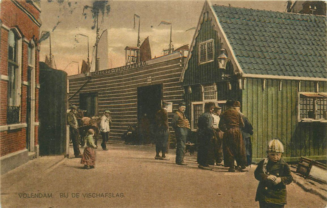 Volendam Bij De Vischafslag