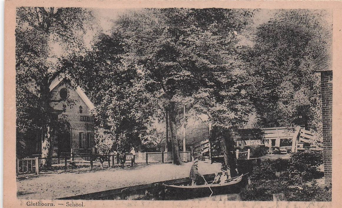 Giethoorn School