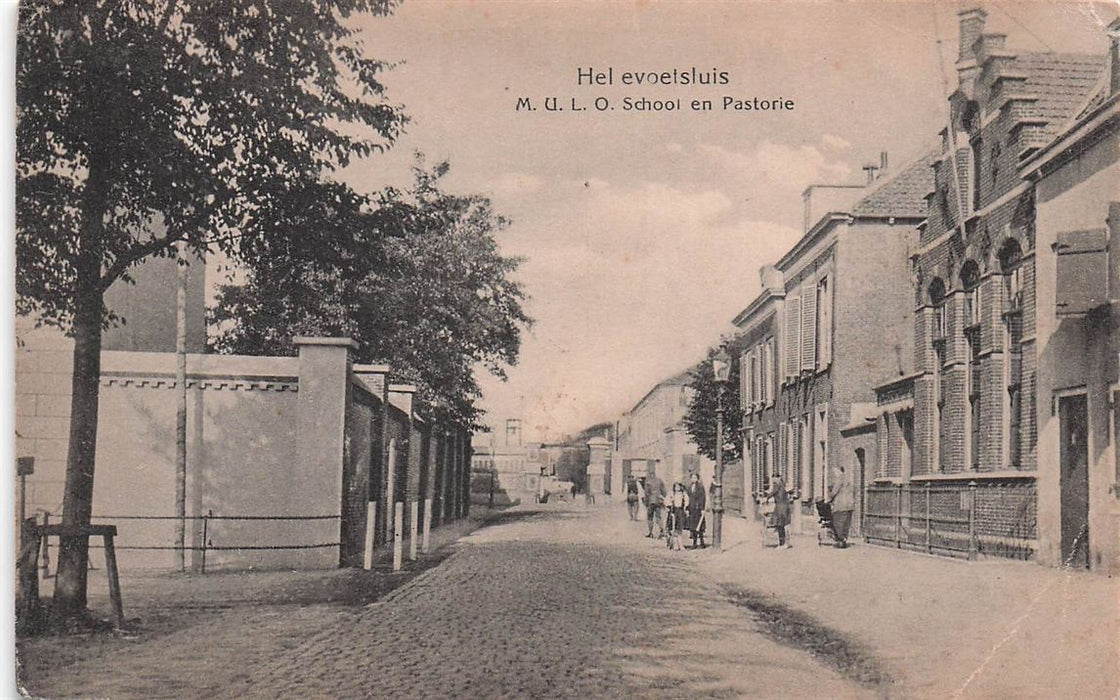 Hellevoetsluis M U L O School En Pastorie