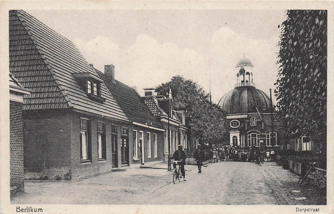 Berlikum Berltsum Dorpstraat