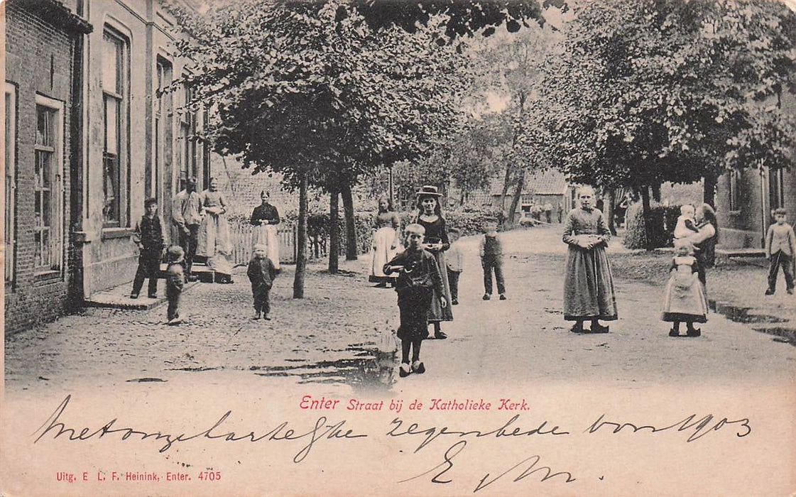 Enter Straat Bij De Katholieke Kerk