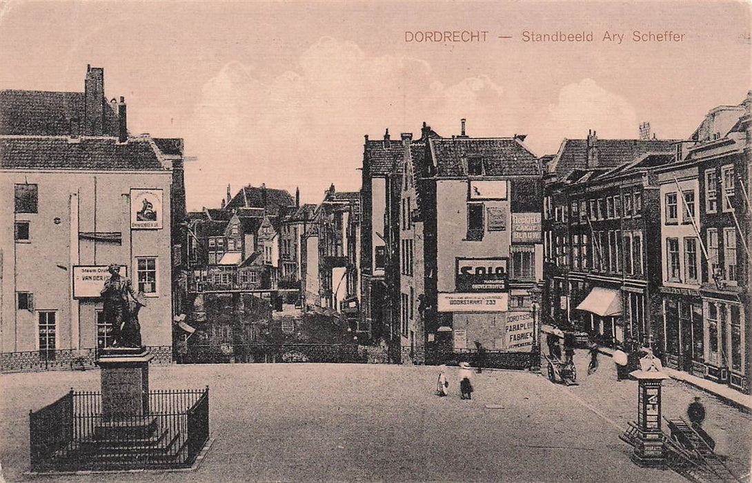 Dordrecht Standbeeld Ary Scheffer