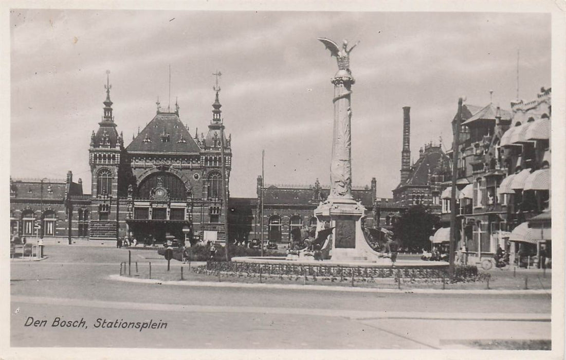 Den Bosch Stationsplein