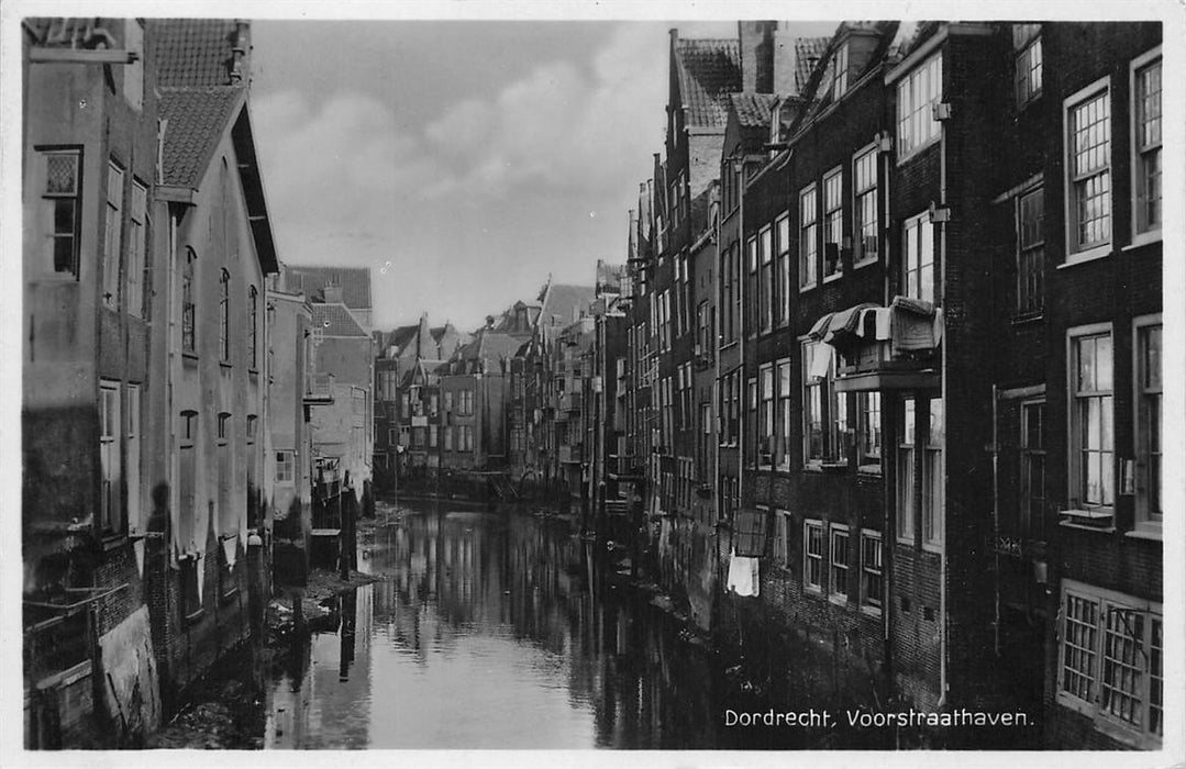 Dordrecht Voorstraathaven.