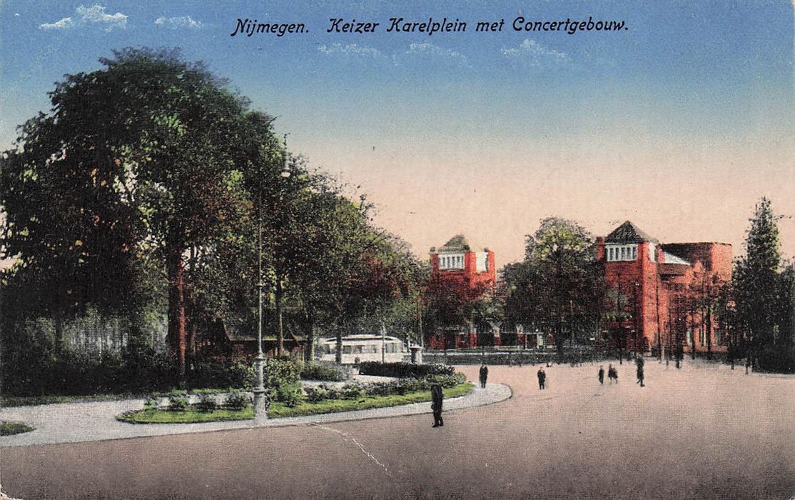 Nijmegen Keizer Karelplein Met Concertgebouw.
