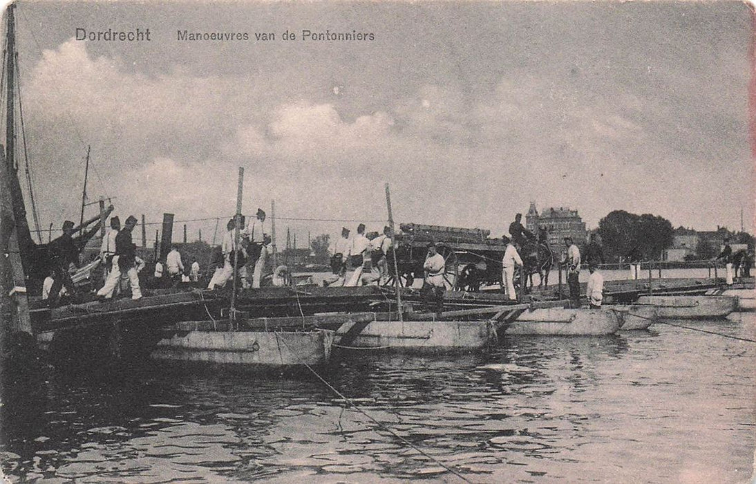 Dordrecht Manoeuvres Van De Pontonniers
