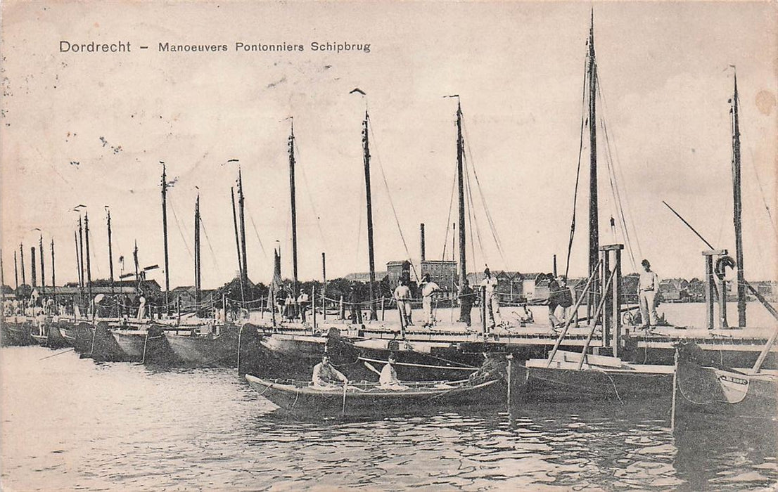 Dordrecht Manoeuvers Pontonniers Schipbrug