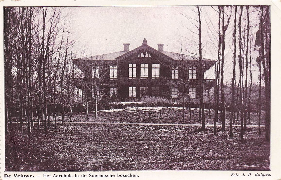 De Veluwe Het Aardhuis In De Soerensche Bosschen.
