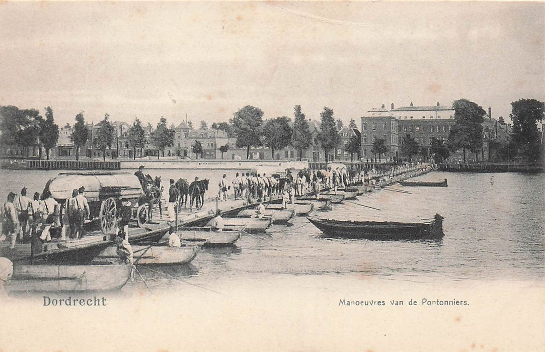 Dordrecht Manoeuvres Van De Portonniers
