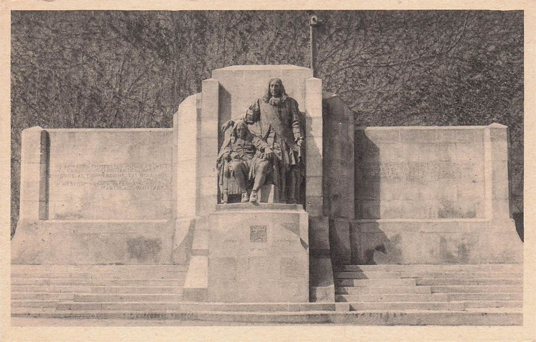 Dordrecht Standbeeld Gebr: De Witt