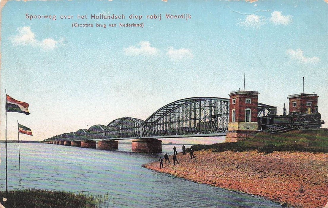 Spoorweg Over Het Hollandsch Diep Nabij Moerdijk