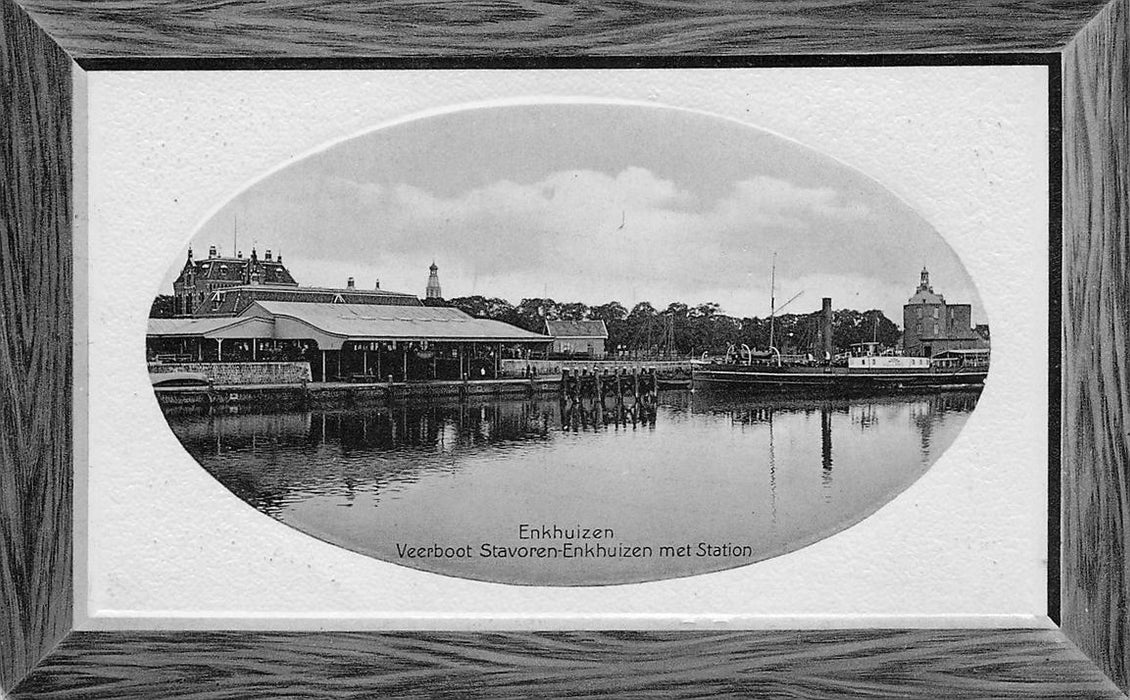 Enkhuizen Veerboot Stavoren-Enkhuizen Met Station