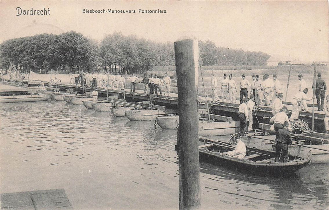 Dordrecht Biesbosch-Manoeuvers Pontonniers