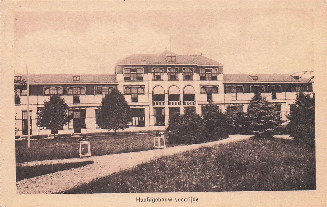 Hoofdgebouw Voorzijde Hoog Laren