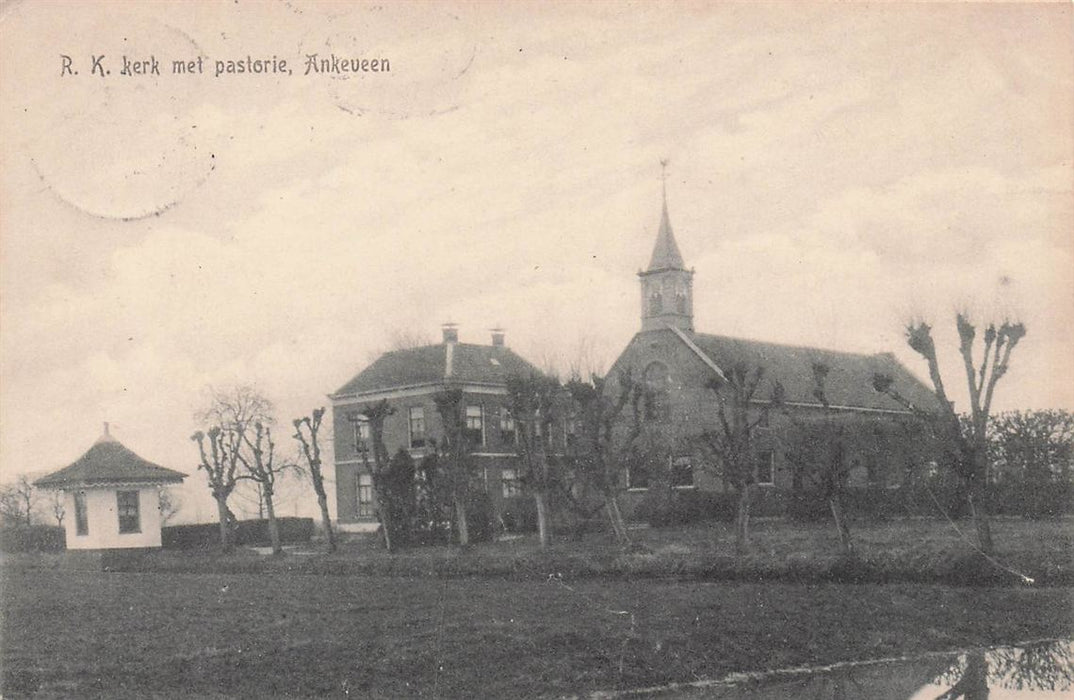 R K Kerk Met Pastorie Ankeveen