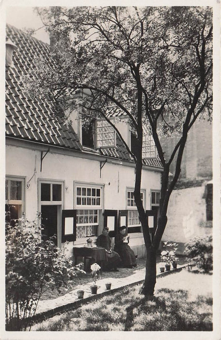 Haarlem Brouwershofje In De Tuchthuisstraat