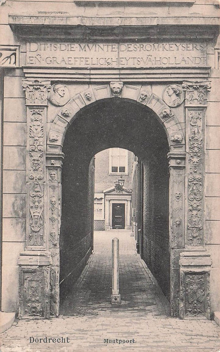 Dordrecht Muntpoort.