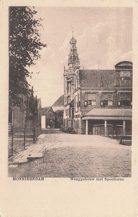 Monnikendam Waaggebouw Met Speeltoren