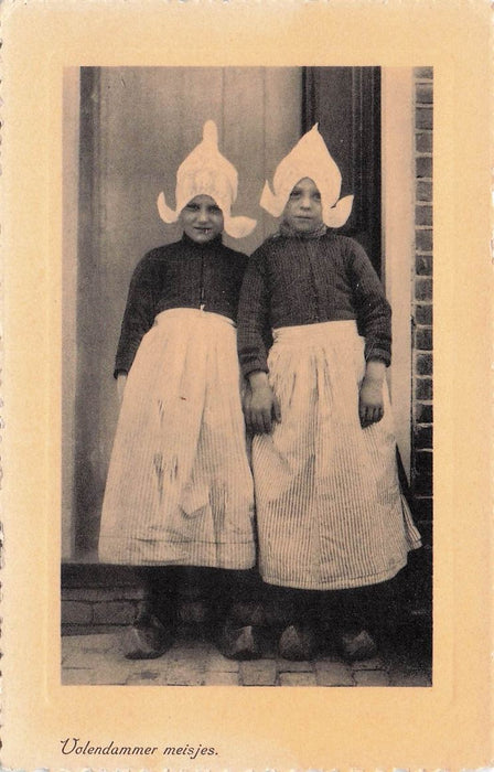 Volendammer Meisjes.